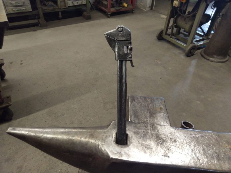 Verstellbarer Gabelschlüssel von Jonathan Rößler